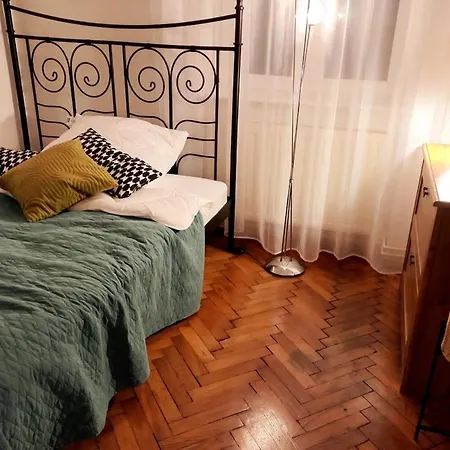 Old Town - 5 Bedrooms Soltyka S2 Appartement *