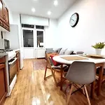 Old Town - 5 Bedrooms Soltyka S2 *