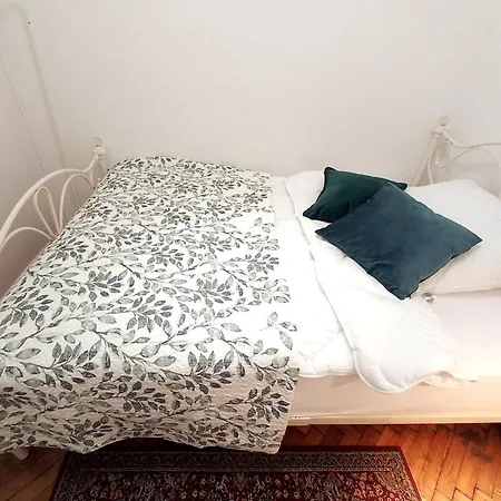 Old Town - 5 Bedrooms Sołtyka S2 *