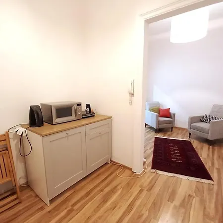 Old Town - 5 Bedrooms Soltyka S2 * Krakow