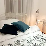 Old Town - 5 Bedrooms Soltyka S2 Apartment Krakow