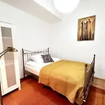 Apartment Old Town - 5 Bedrooms Soltyka S2 Krakow